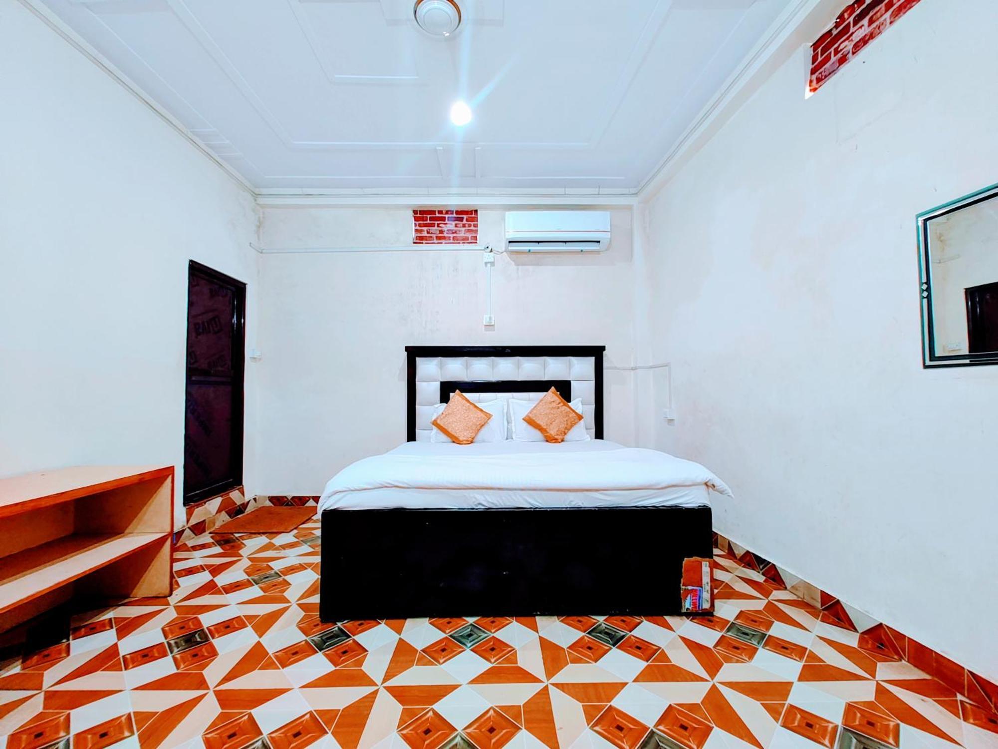 De Costa Palace - Pick And Drop Available Varanasi Exterior foto