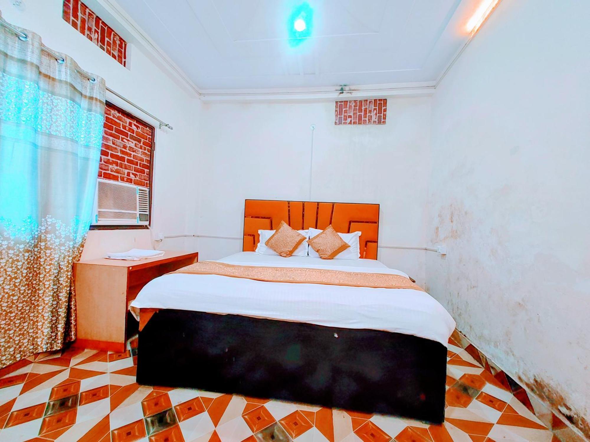 De Costa Palace - Pick And Drop Available Varanasi Exterior foto