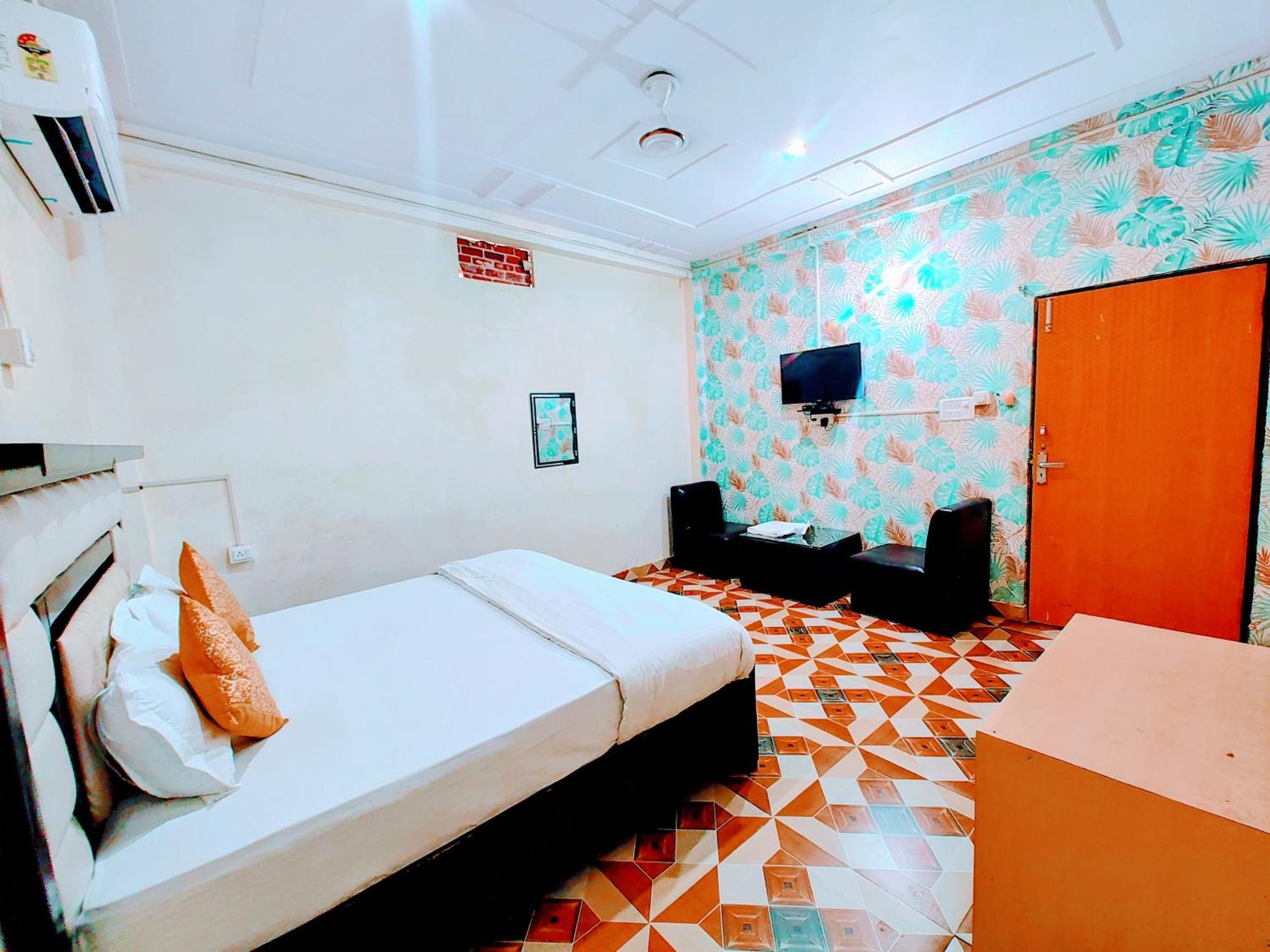 De Costa Palace - Pick And Drop Available Varanasi Exterior foto