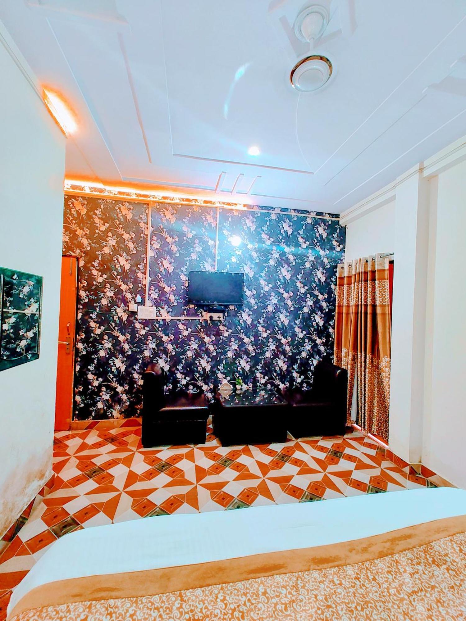 De Costa Palace - Pick And Drop Available Varanasi Exterior foto