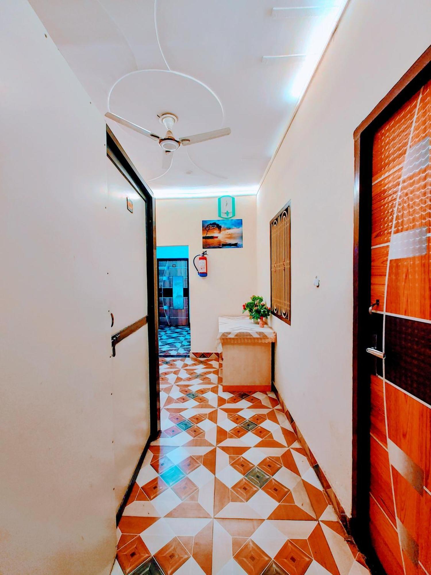 De Costa Palace - Pick And Drop Available Varanasi Exterior foto